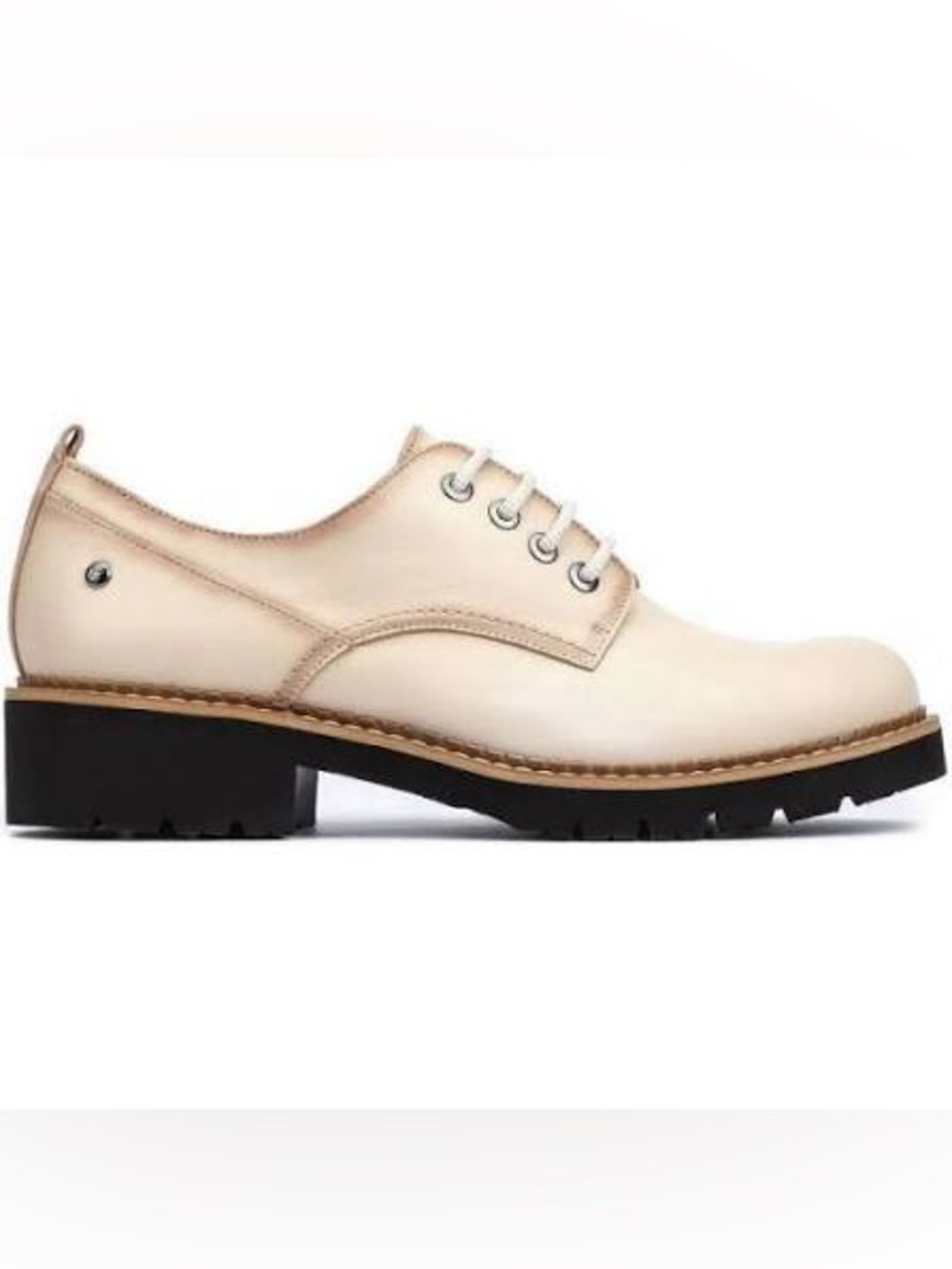 Pikolinos Vicar Derby shoes in Ivory
